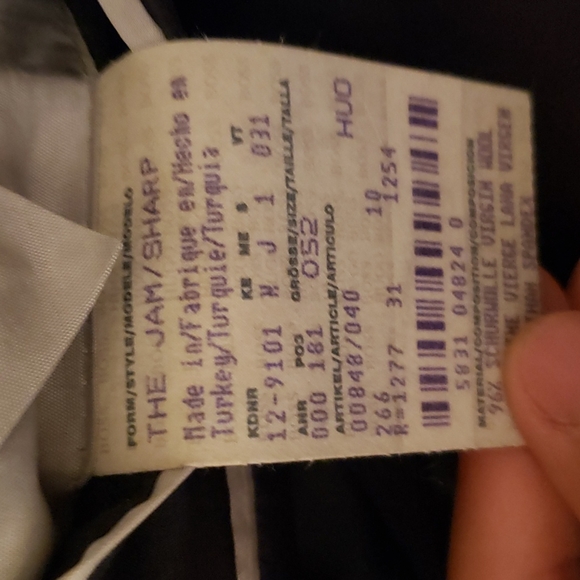 Hugo Boss suit size 42 - Picture 4 of 4